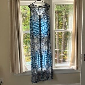 Tolani Floral Blue and Cream Dress 100% Silk! Maxi dress.
